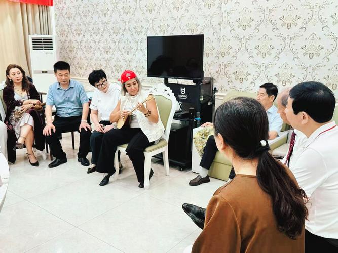 刘瀚锴特邀中外文化艺术名家走进盐城大丰开展文化交流活动